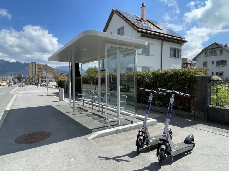 MOBUL-Abribus-Bulle_03-1200x900